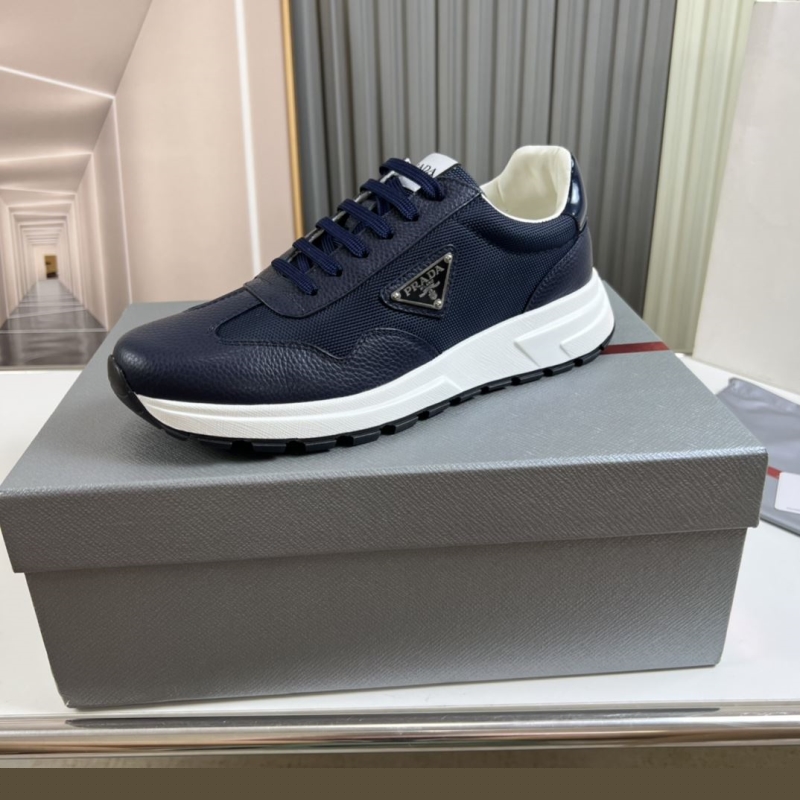 Pra*a casual shoes